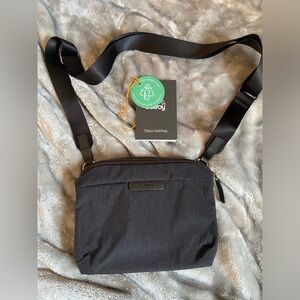 BELLROY TOKYO SIDE BAG BLACK CROSSBODY